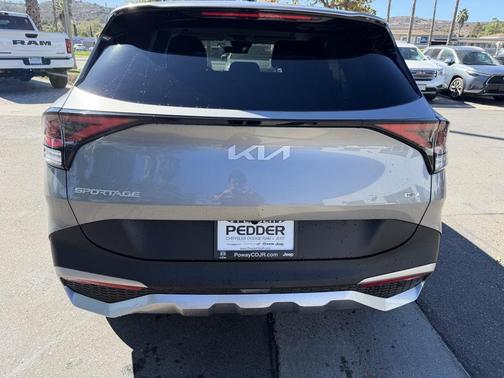 2024 Kia Sportage Hybrid LX