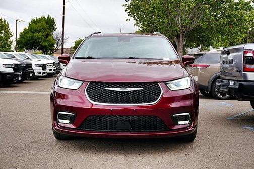 2021 Chrysler Pacifica Touring AWD