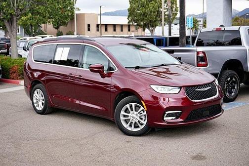 2021 Chrysler Pacifica Touring AWD