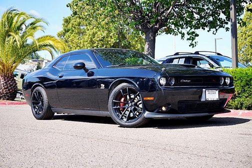Pitch Black Clearcoat 2022 Dodge Challenger R/T Scat Pack