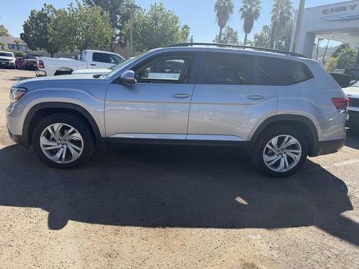 2022 Volkswagen Atlas 3.6L SE w/Technology