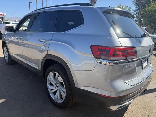 2022 Volkswagen Atlas 3.6L SE w/Technology