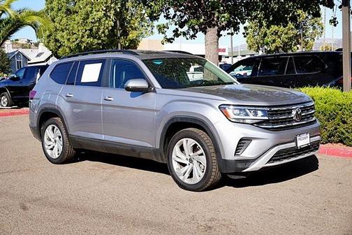 2022 Volkswagen Atlas 3.6L SE w/Technology