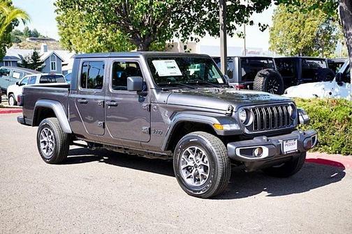 2025 Jeep Gladiator Sport S