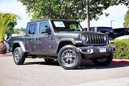 2025 Jeep Gladiator Sport S