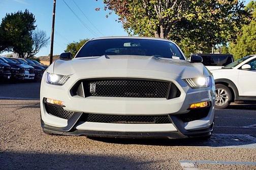 2017 Ford Shelby GT350 Base