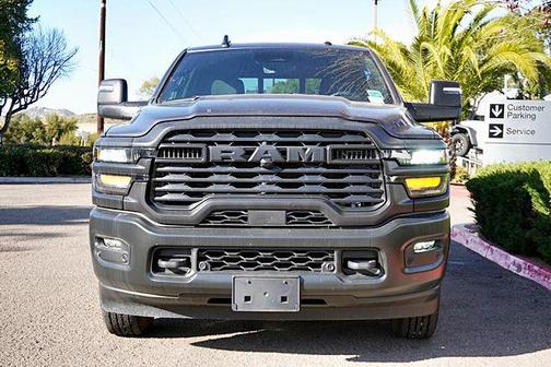 2026 RAM 2500 Tradesman Crew Cab 4x4 6'4' Box