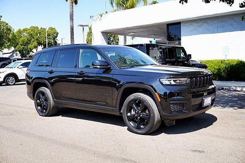 2022 Jeep Grand Cherokee L Altitude