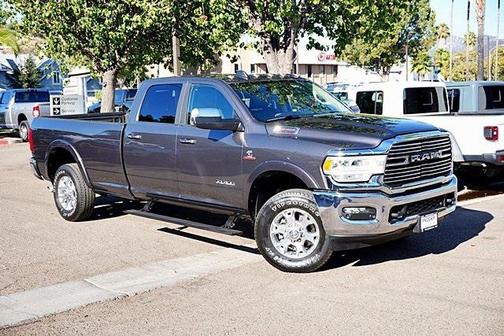 2022 RAM 3500 Laramie Crew Cab 4x4 8' Box