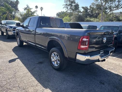 2022 RAM 3500 Laramie Crew Cab 4x4 8' Box