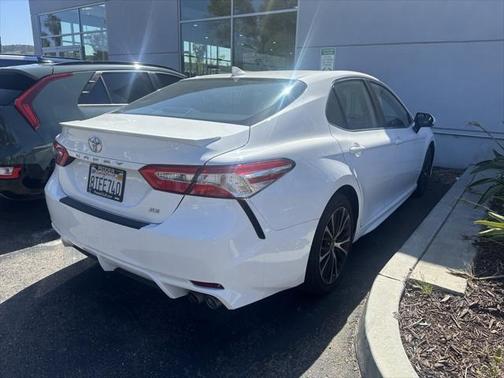 2020 Toyota Camry SE