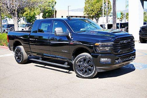 Diamond Black Crystal Pearlcoat 2026 RAM 3500 Laramie Mega Cab 4x4 6'4' Box
