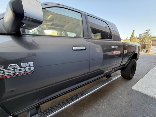 2018 RAM 2500 Laramie Mega Cab 4x4 6'4' Box
