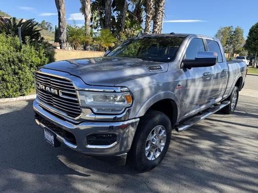 2019 RAM 2500 Laramie Crew Cab 4x4 6'4' Box