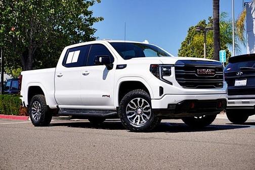 2023 GMC Sierra 1500 AT4