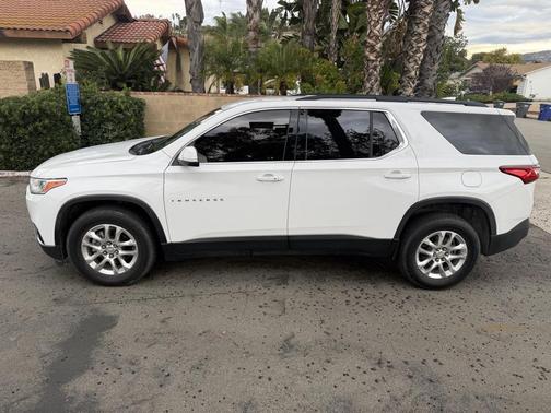 2021 Chevrolet Traverse LT Leather