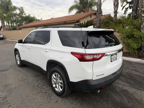 2021 Chevrolet Traverse LT Leather