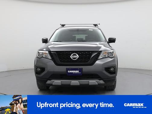 2020 Nissan Pathfinder SL