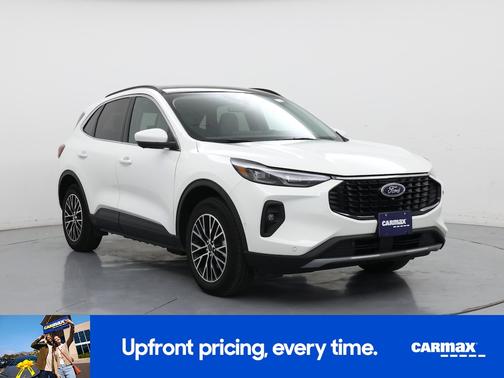 White 2024 Ford Escape PHEV