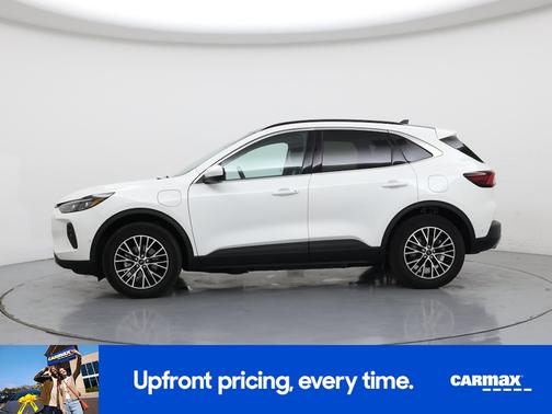 White 2024 Ford Escape PHEV