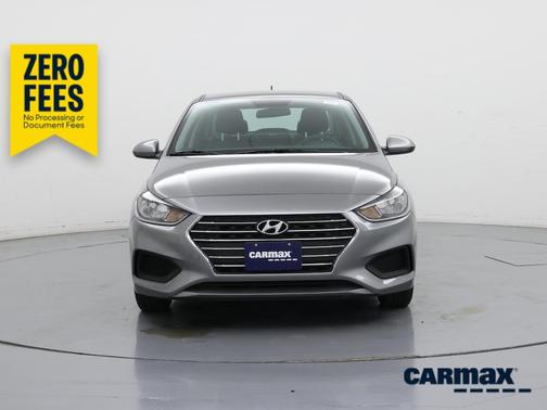 Gray 2022 Hyundai Accent SE