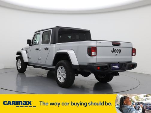 2022 Jeep Gladiator Sport