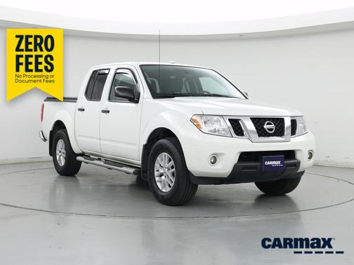 White 2017 Nissan Frontier SV