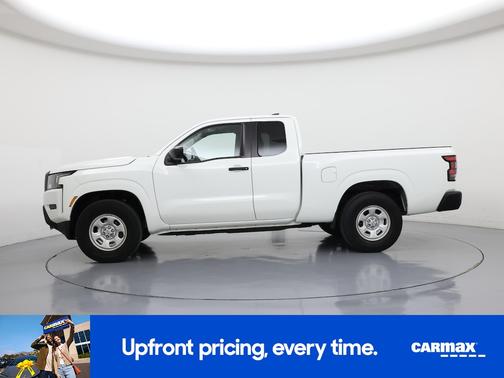 White 2022 Nissan Frontier S
