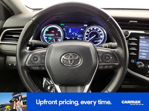 2020 Toyota Camry Hybrid XLE