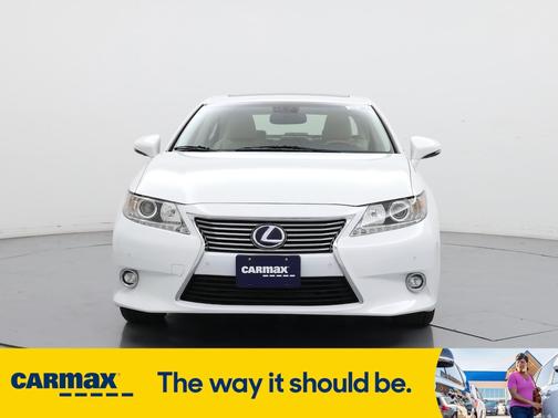2015 Lexus ES 300h 
