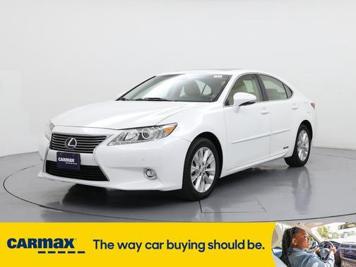2015 Lexus ES 300h 