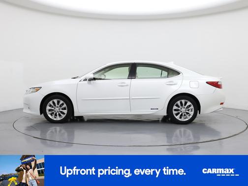 2015 Lexus ES 300h 