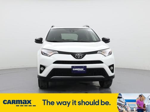 2018 Toyota RAV4 SE