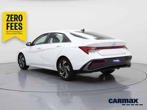 White 2025 Hyundai ELANTRA SEL Convenience