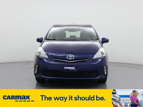 2013 Toyota Prius v Two