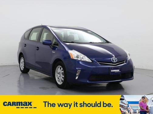 2013 Toyota Prius v Two