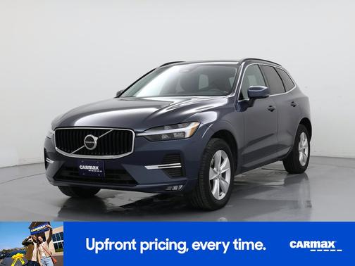 2022 Volvo XC60 B5 Momentum