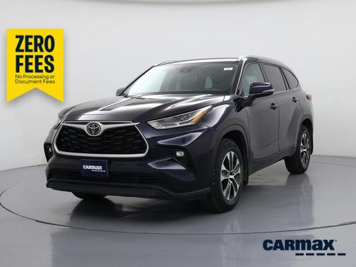 Blue 2021 Toyota Highlander XLE
