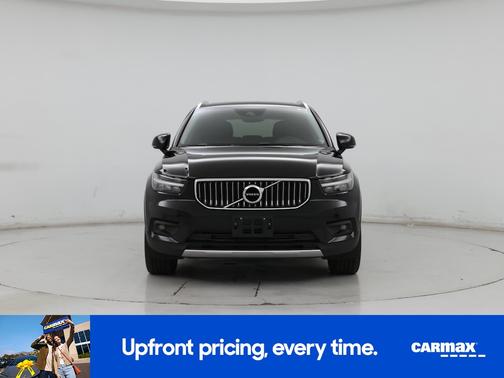 2022 Volvo XC40 T4 Momentum