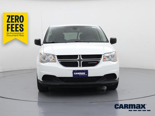 White 2018 Dodge Grand Caravan SE