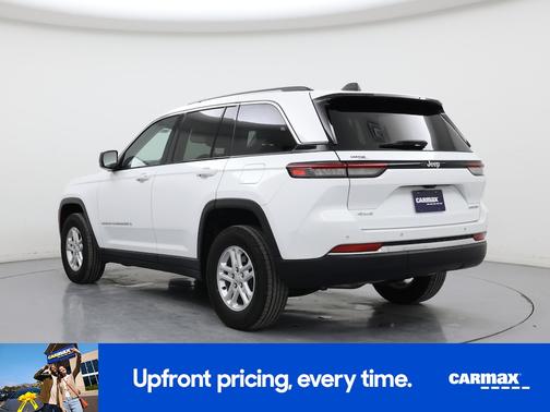White 2022 Jeep Grand Cherokee Laredo