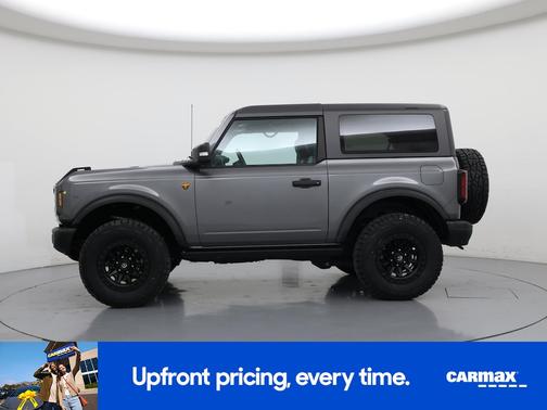 Gray 2023 Ford Bronco Badlands