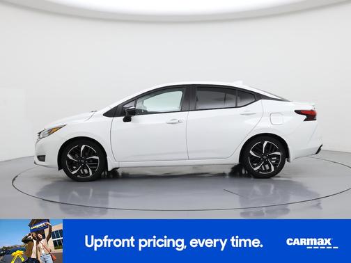 2023 Nissan Versa SR