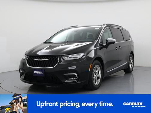 Black 2023 Chrysler Pacifica Limited
