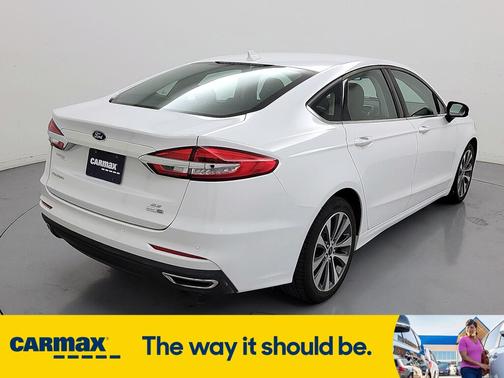 2020 Ford Fusion SE