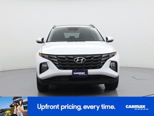 White 2023 Hyundai TUCSON Hybrid SEL Convenience