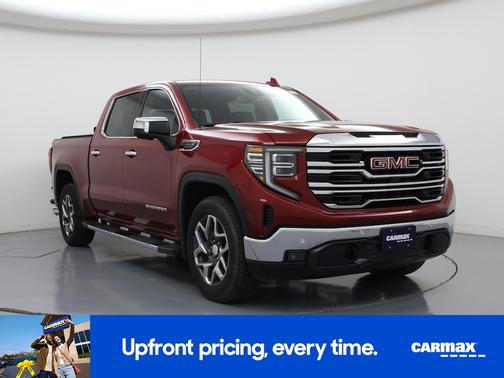 Red 2022 GMC Sierra 1500 SLT