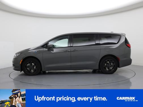 Gray 2022 Chrysler Pacifica Hybrid Touring L