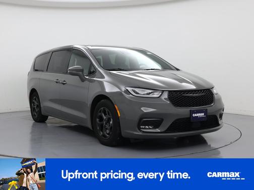 Gray 2022 Chrysler Pacifica Hybrid Touring L