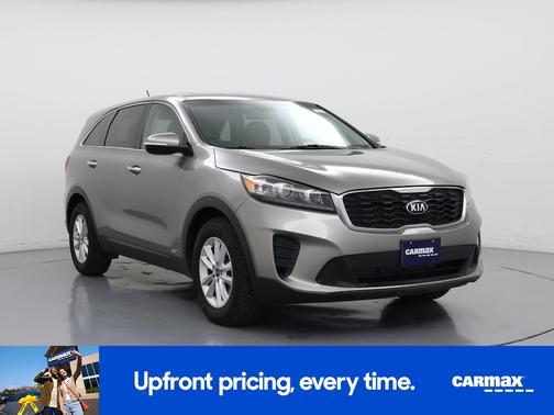 Gray 2019 Kia Sorento LX